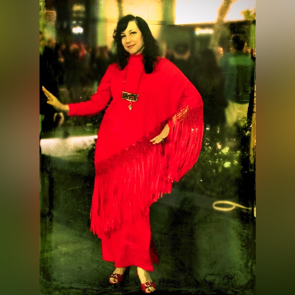NFS 70’s Rock Country Star two piece fringes cape blouse and skirt. 💃🏽💃🏽.